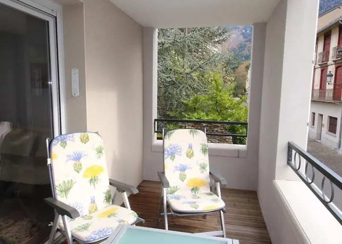 T2 A Luchon - 46m², Balcon Sud-est, Proche Thermes, Ideal 4 Pers, Confort. - Fr-1-313-174 * Bagneres-de-Luchon